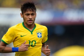 开云官网在线-国家队在友谊赛中检验不同战术并为大赛做准备，国家队友谊赛在哪里看